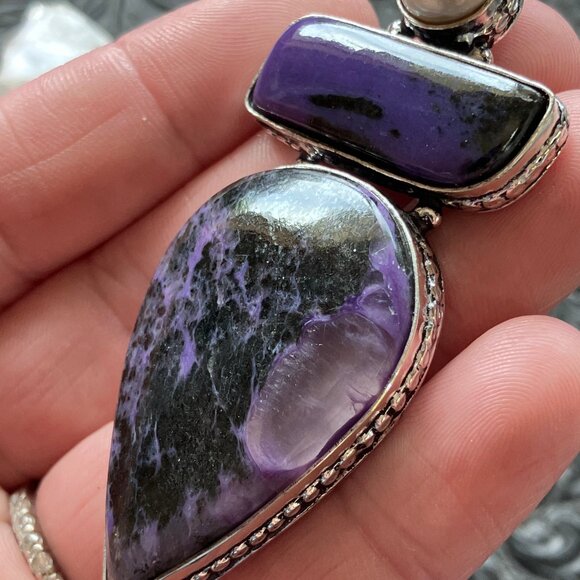Pearl and Charoite Crystal Stone Jewelry Pendant - Picture 4 of 8
